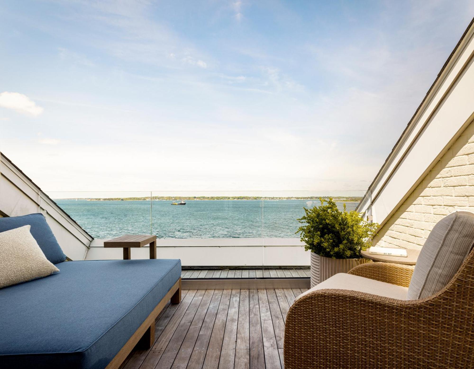 Newport Harbor Island Resort Екстер'єр фото