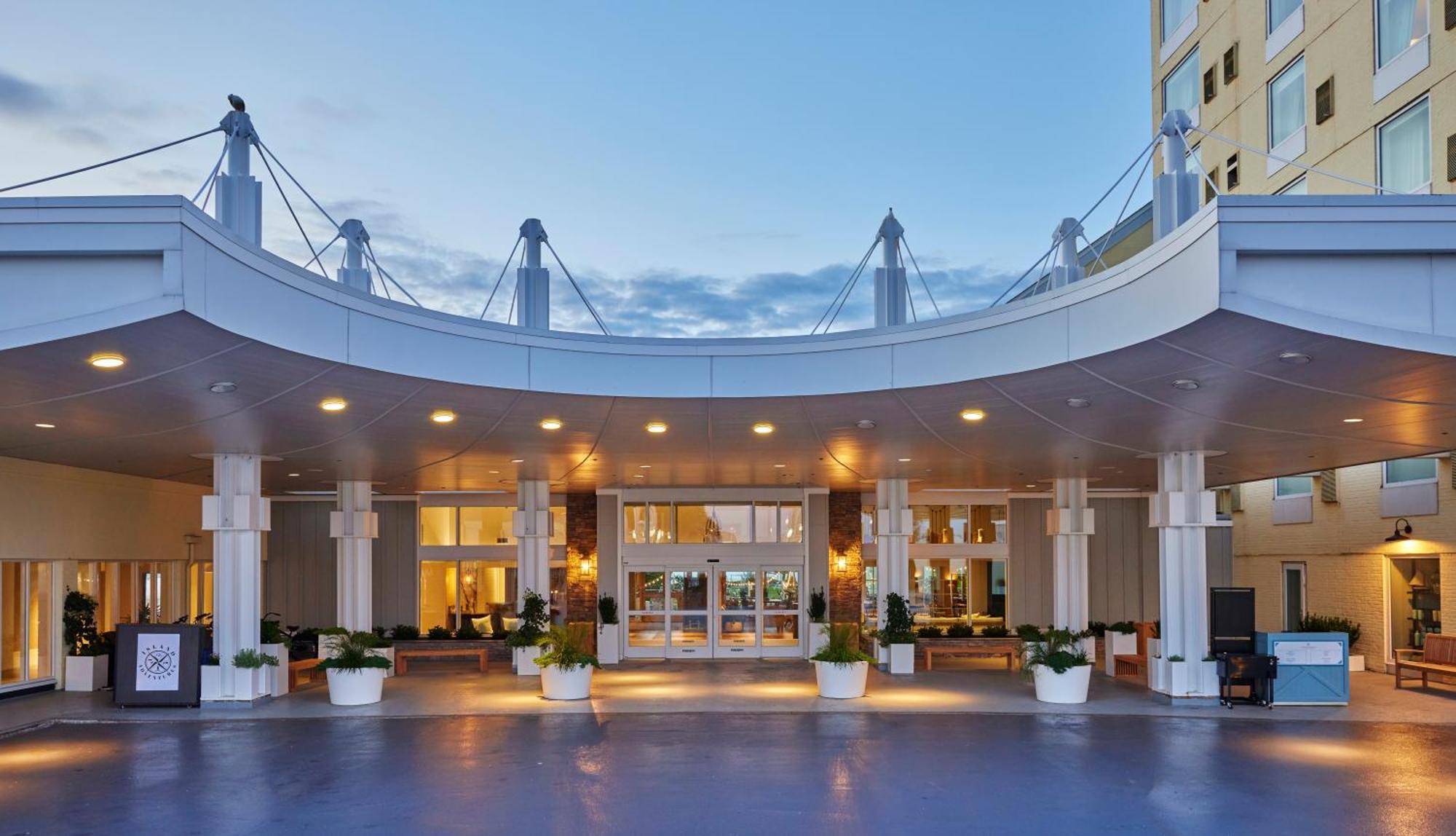Newport Harbor Island Resort Екстер'єр фото
