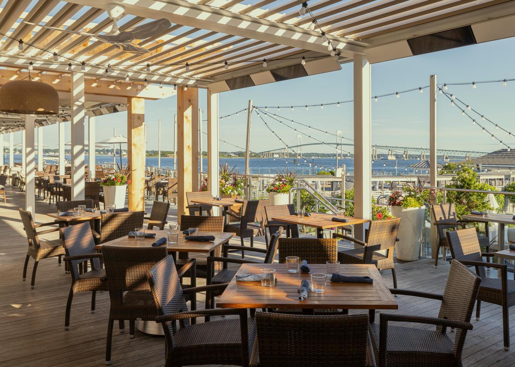 Newport Harbor Island Resort Екстер'єр фото