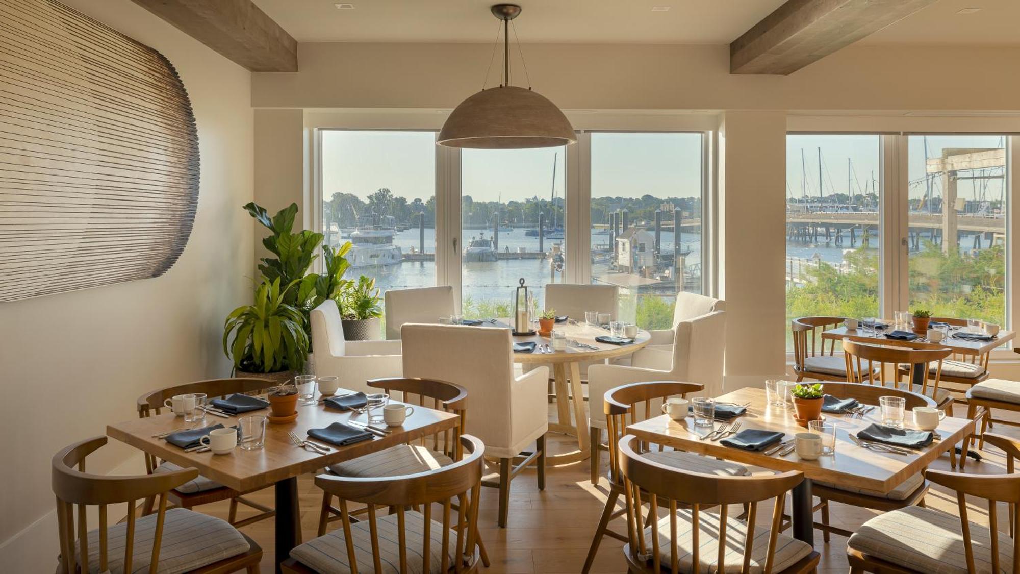 Newport Harbor Island Resort Екстер'єр фото