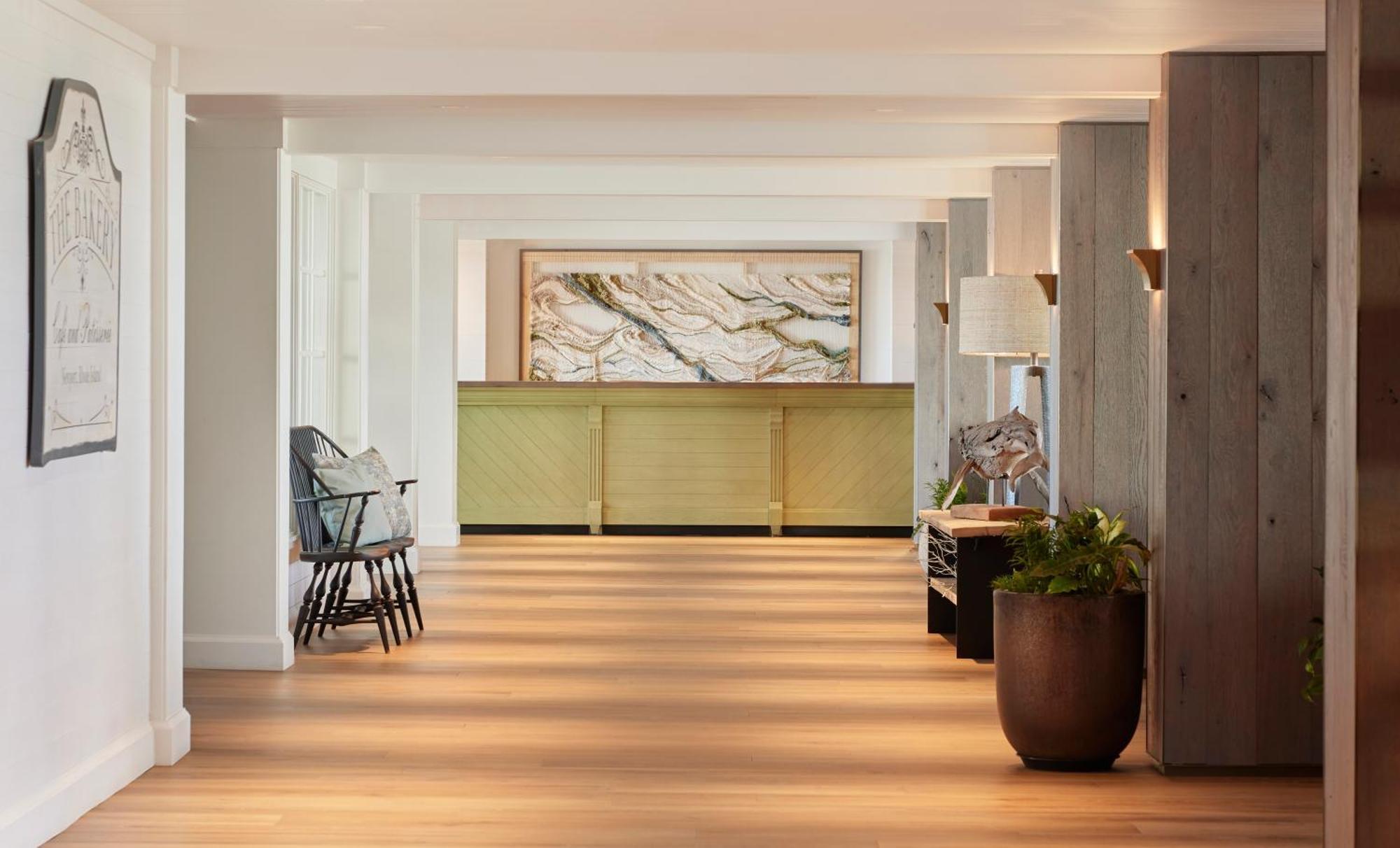 Newport Harbor Island Resort Екстер'єр фото