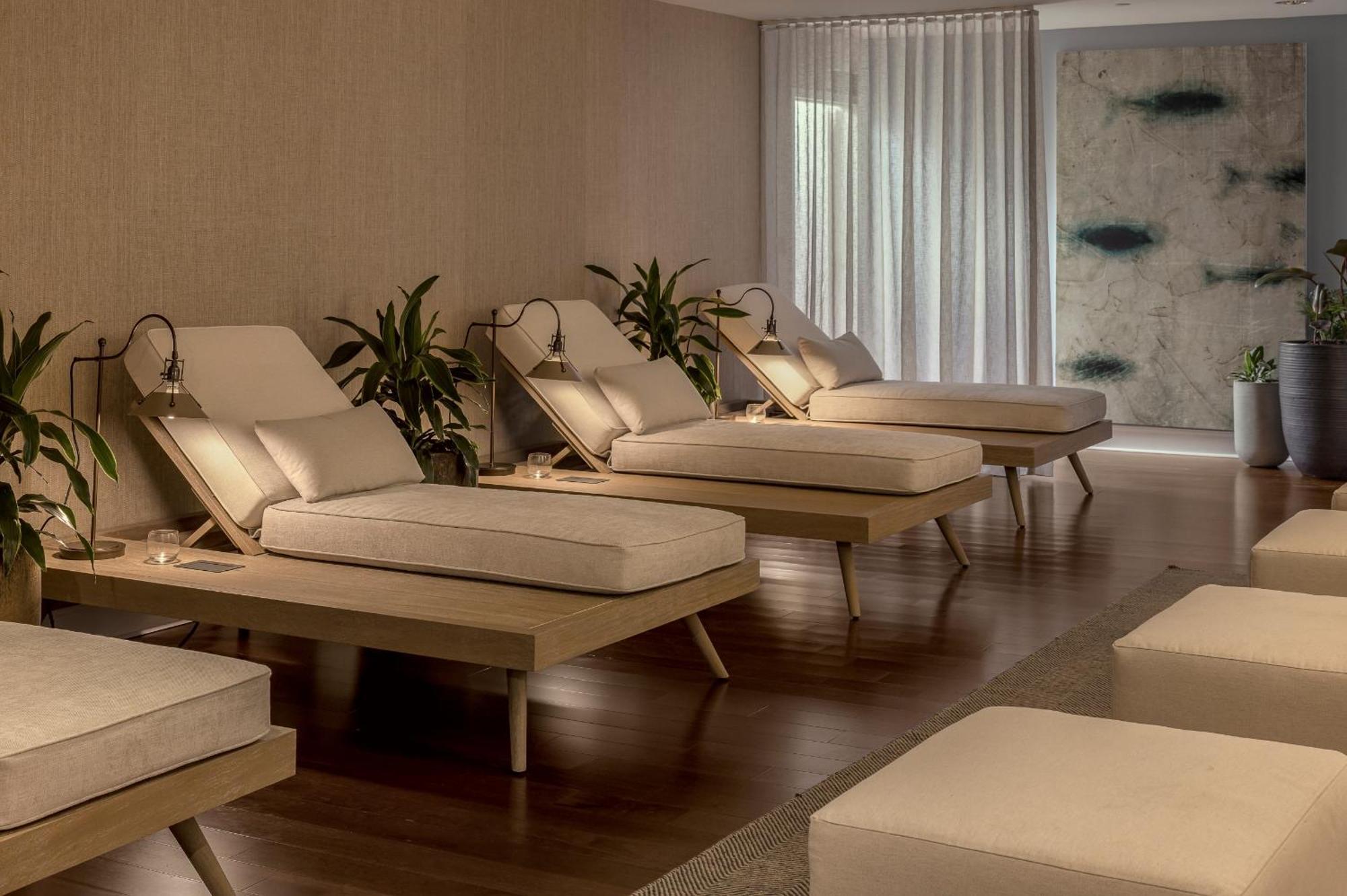 Newport Harbor Island Resort Екстер'єр фото